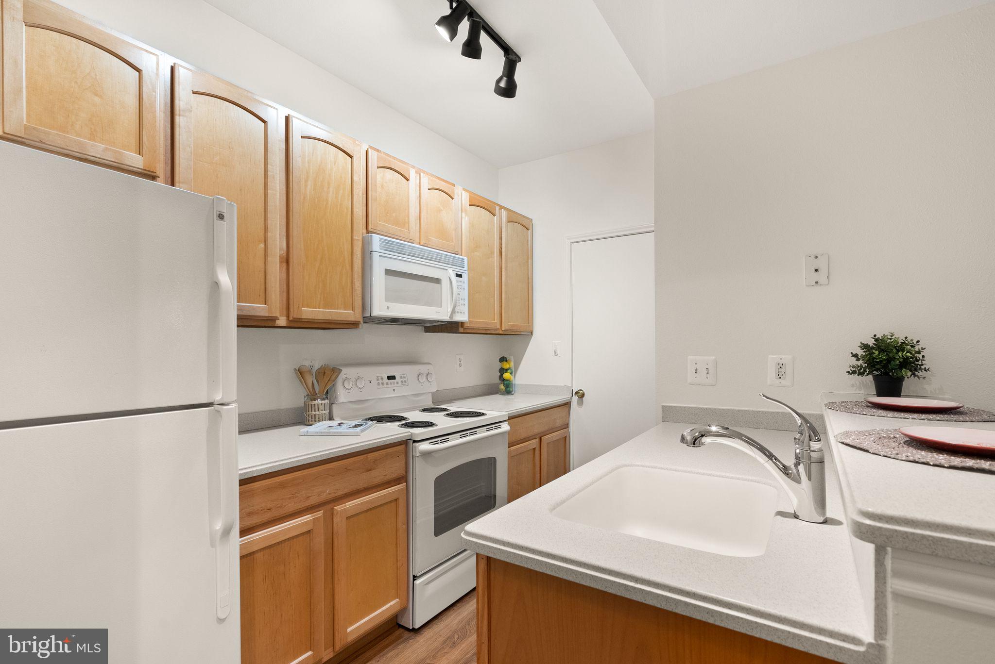 12159 Penderview Ter #901