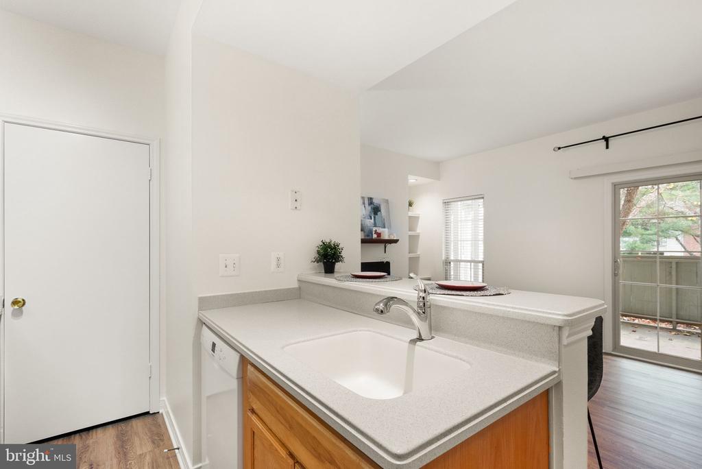 12159 Penderview Ter #901