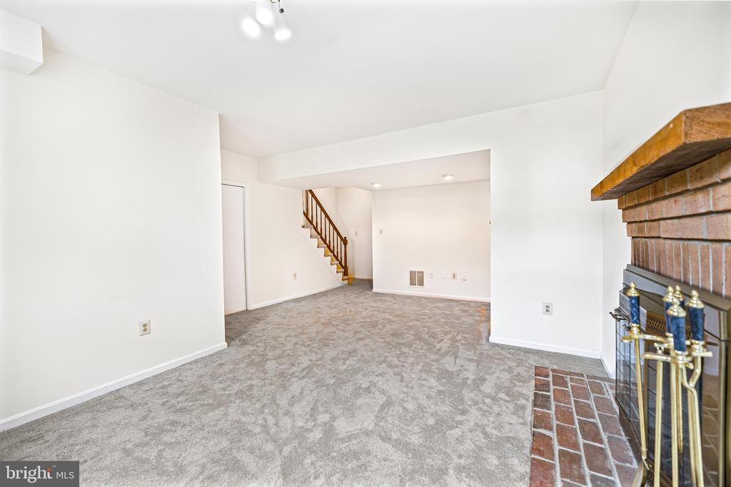 10448 MALONE CT
