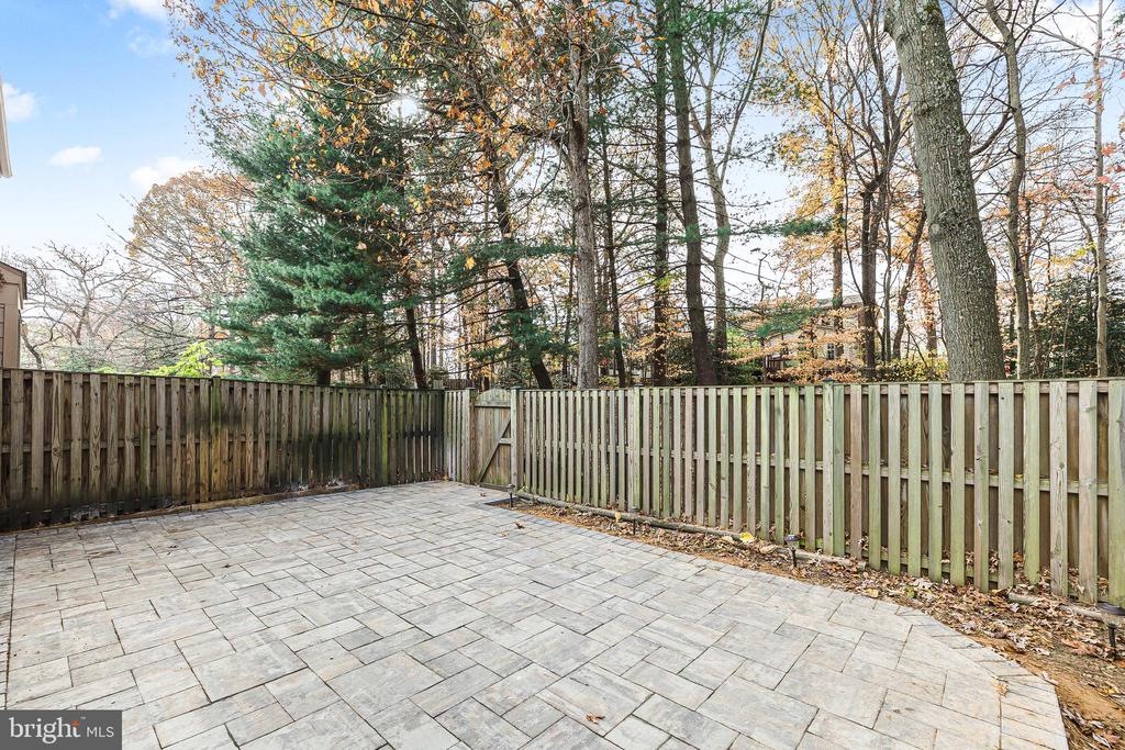 10448 MALONE CT