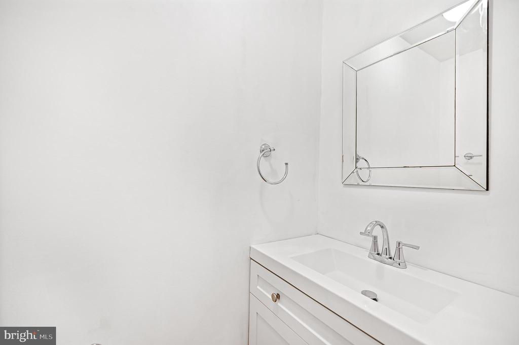 10448 MALONE CT