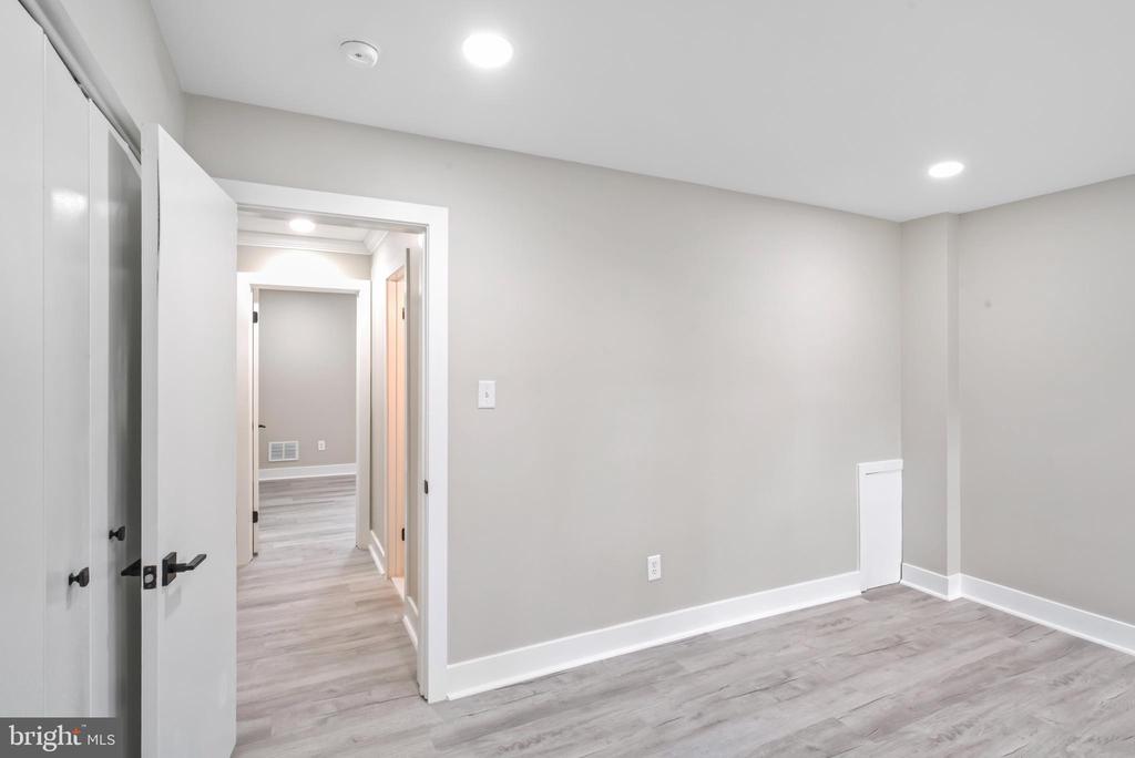 14463 COOL OAK LN