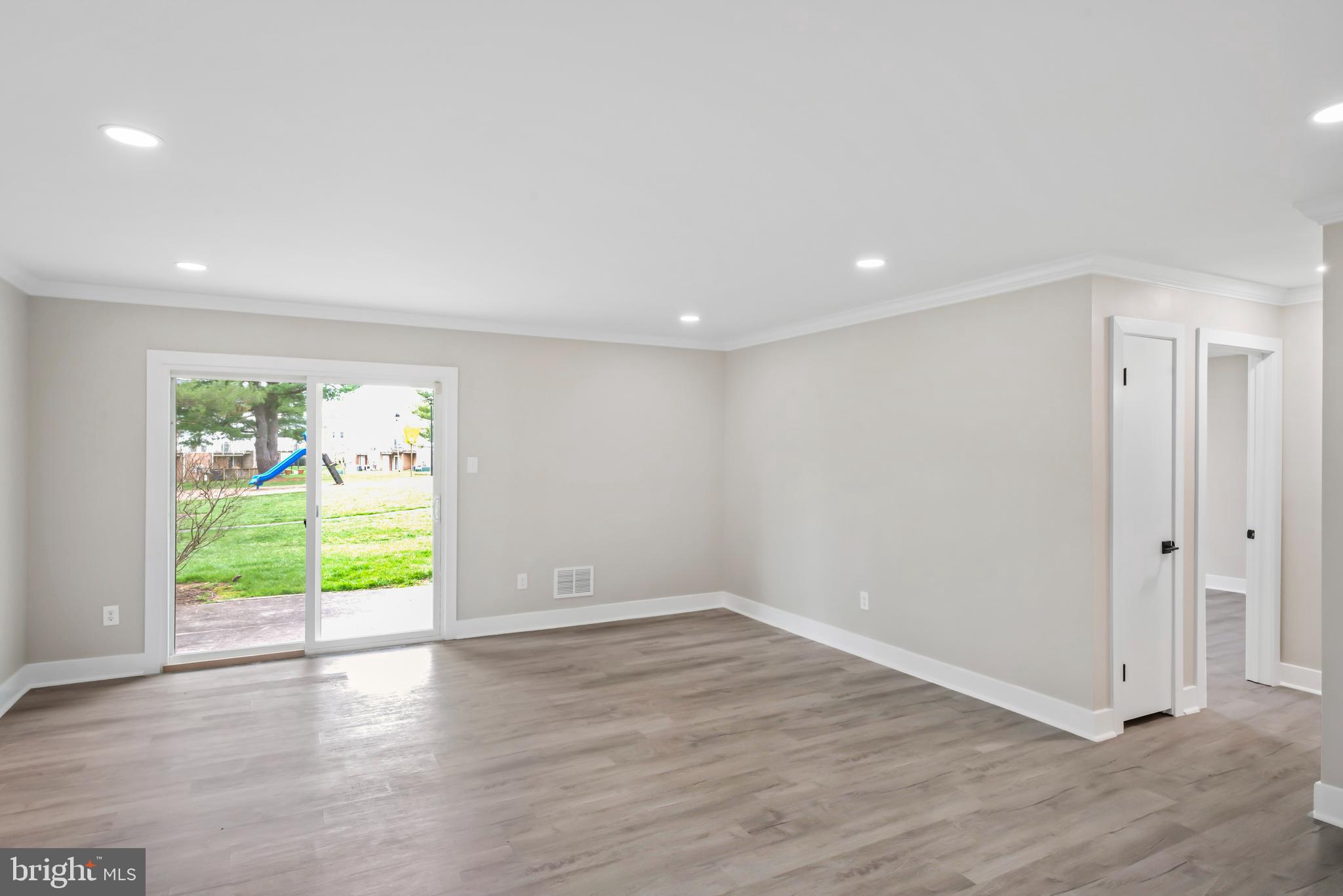 14463 COOL OAK LN