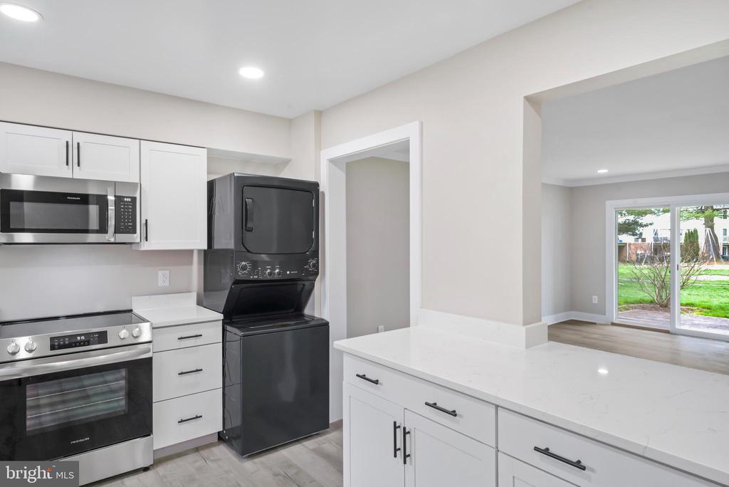 14463 COOL OAK LN