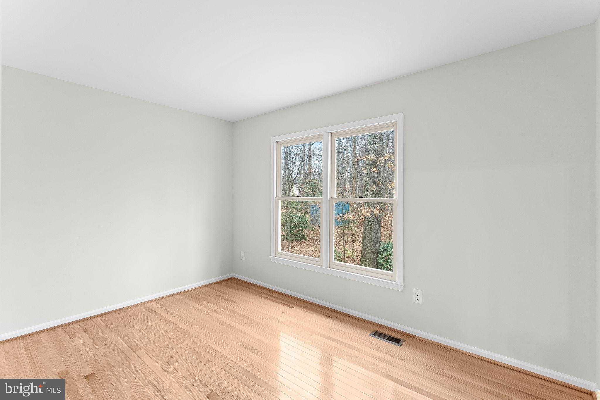1283 Shaker Woods Rd