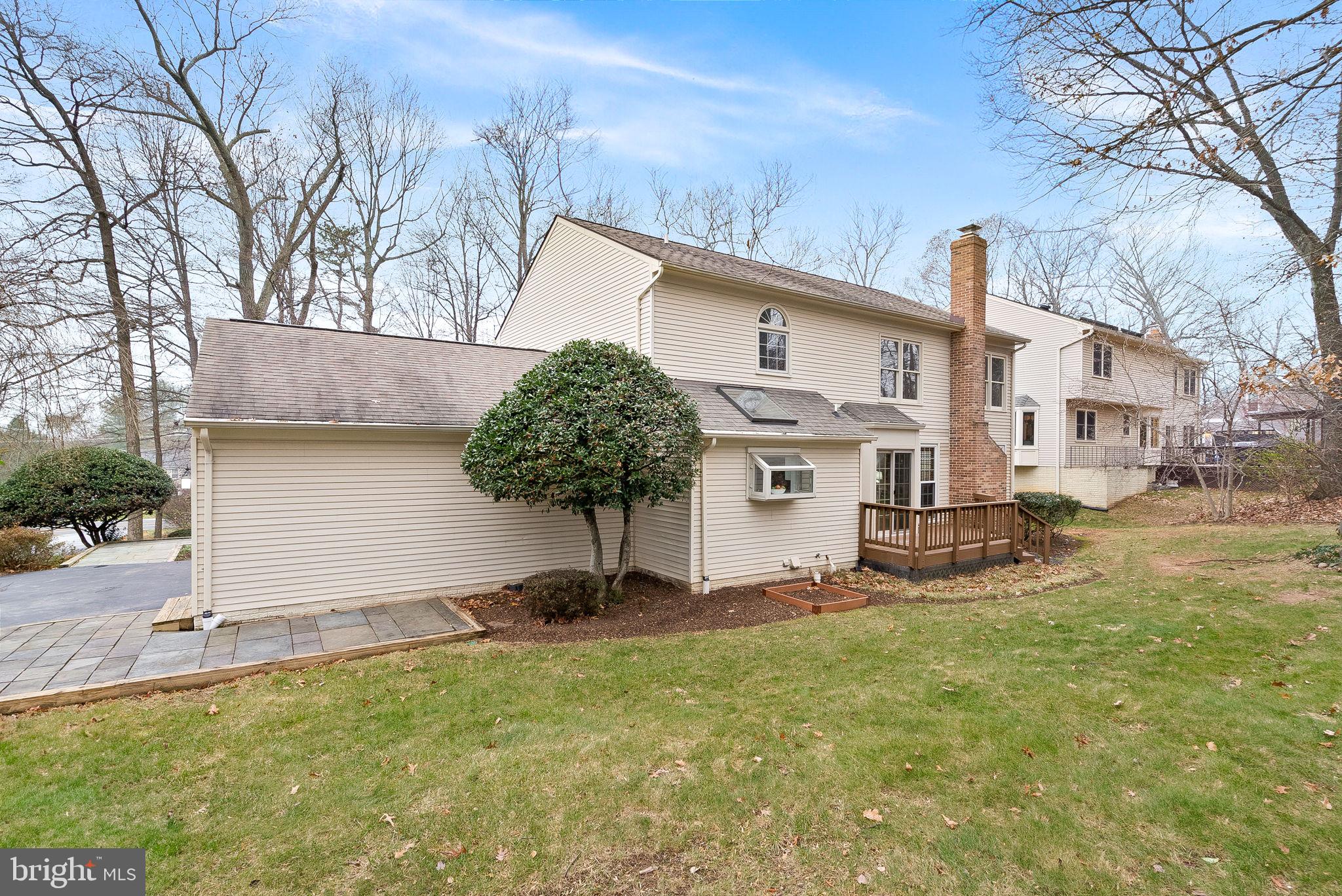1283 Shaker Woods Rd