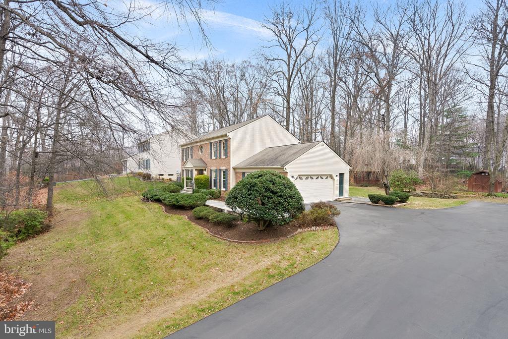 1283 Shaker Woods Rd
