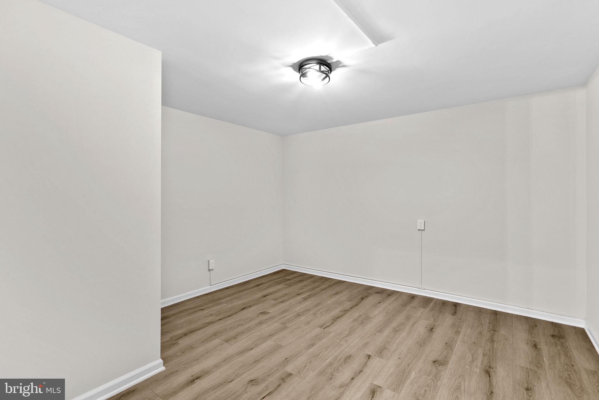 1283 Shaker Woods Rd
