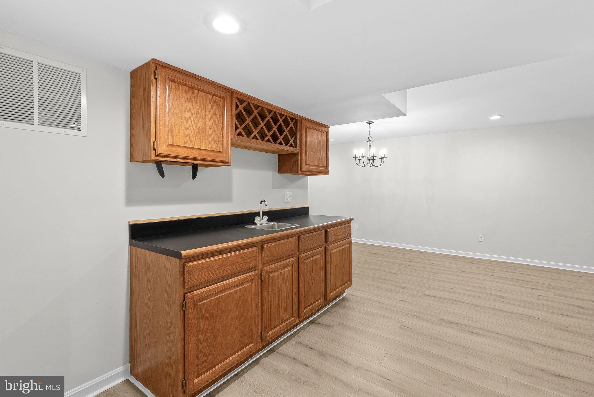 1283 Shaker Woods Rd
