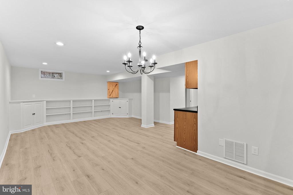 1283 Shaker Woods Rd