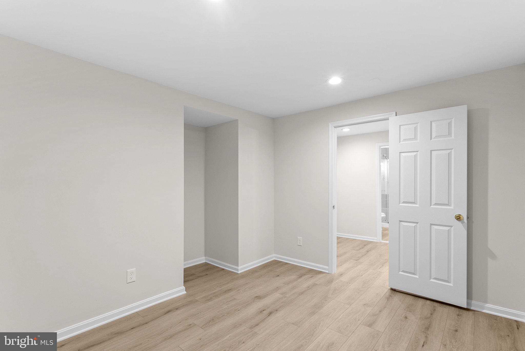 1283 Shaker Woods Rd
