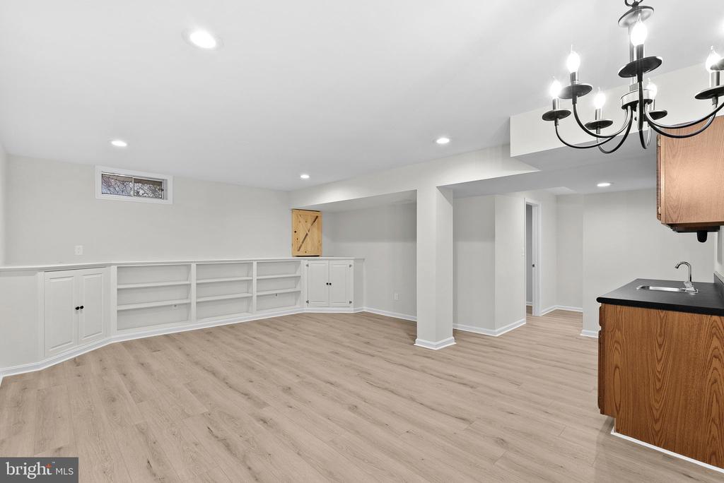 1283 Shaker Woods Rd