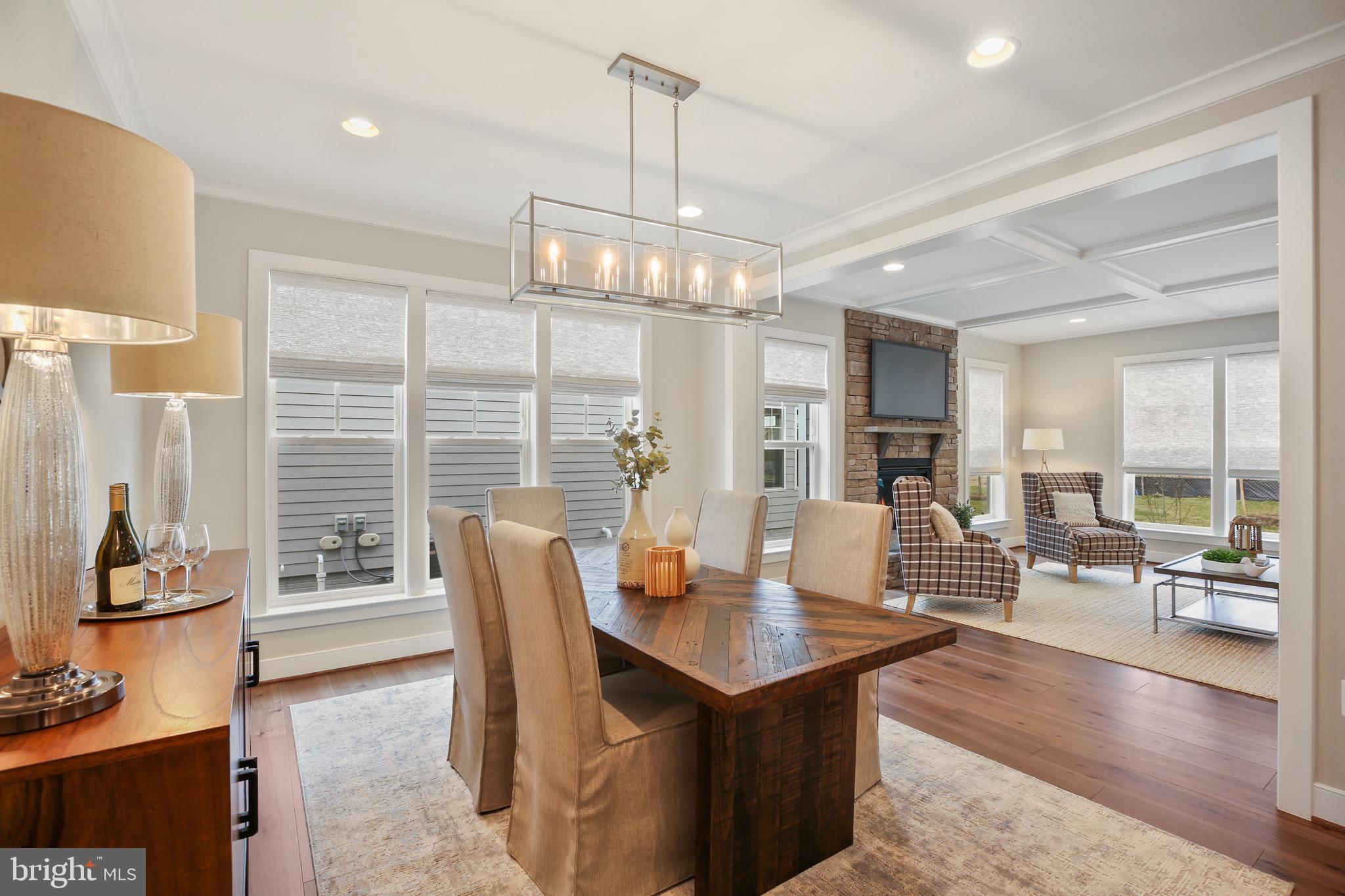 2423 Jackson Pkwy