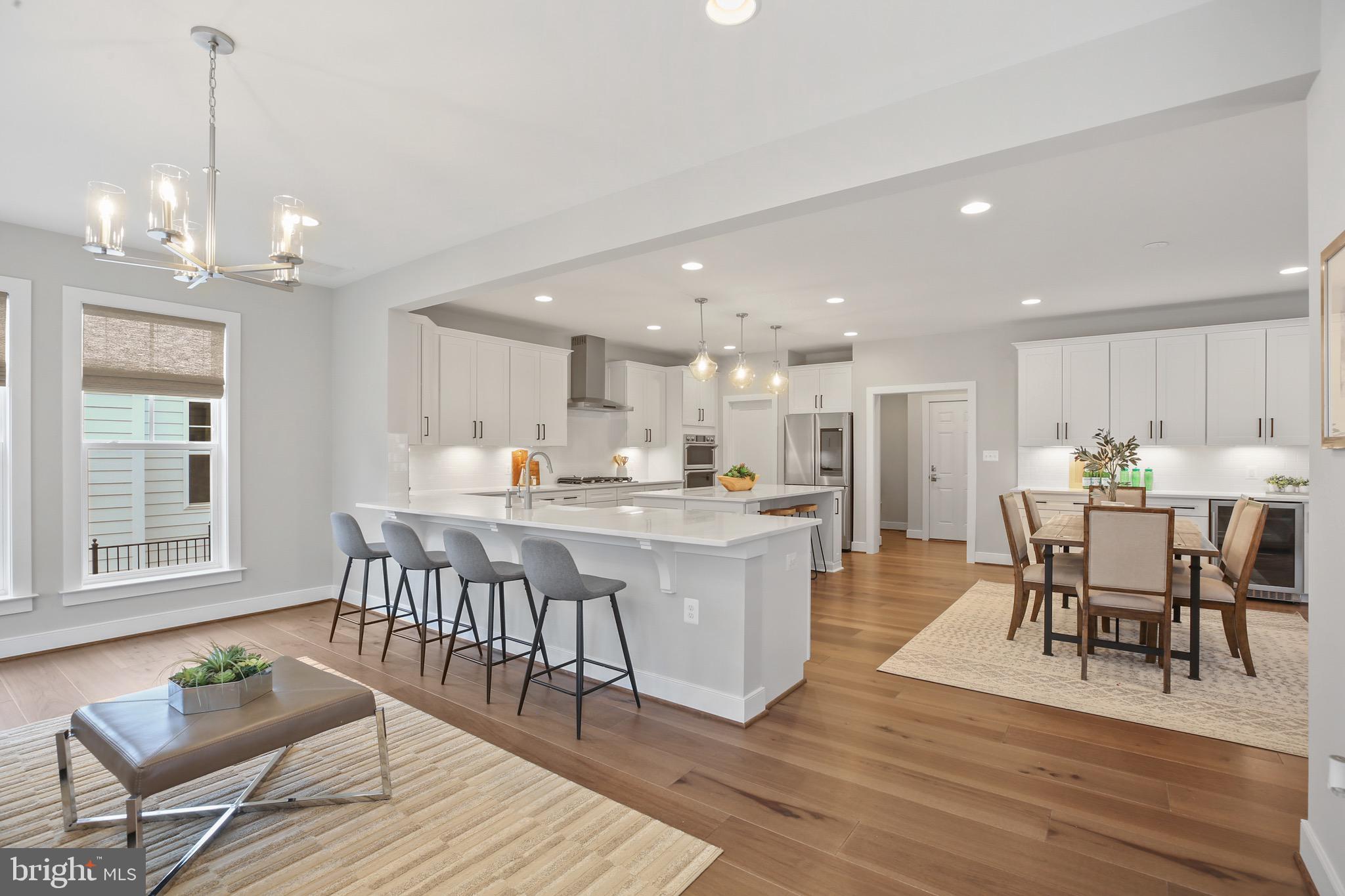 2423 Jackson Pkwy