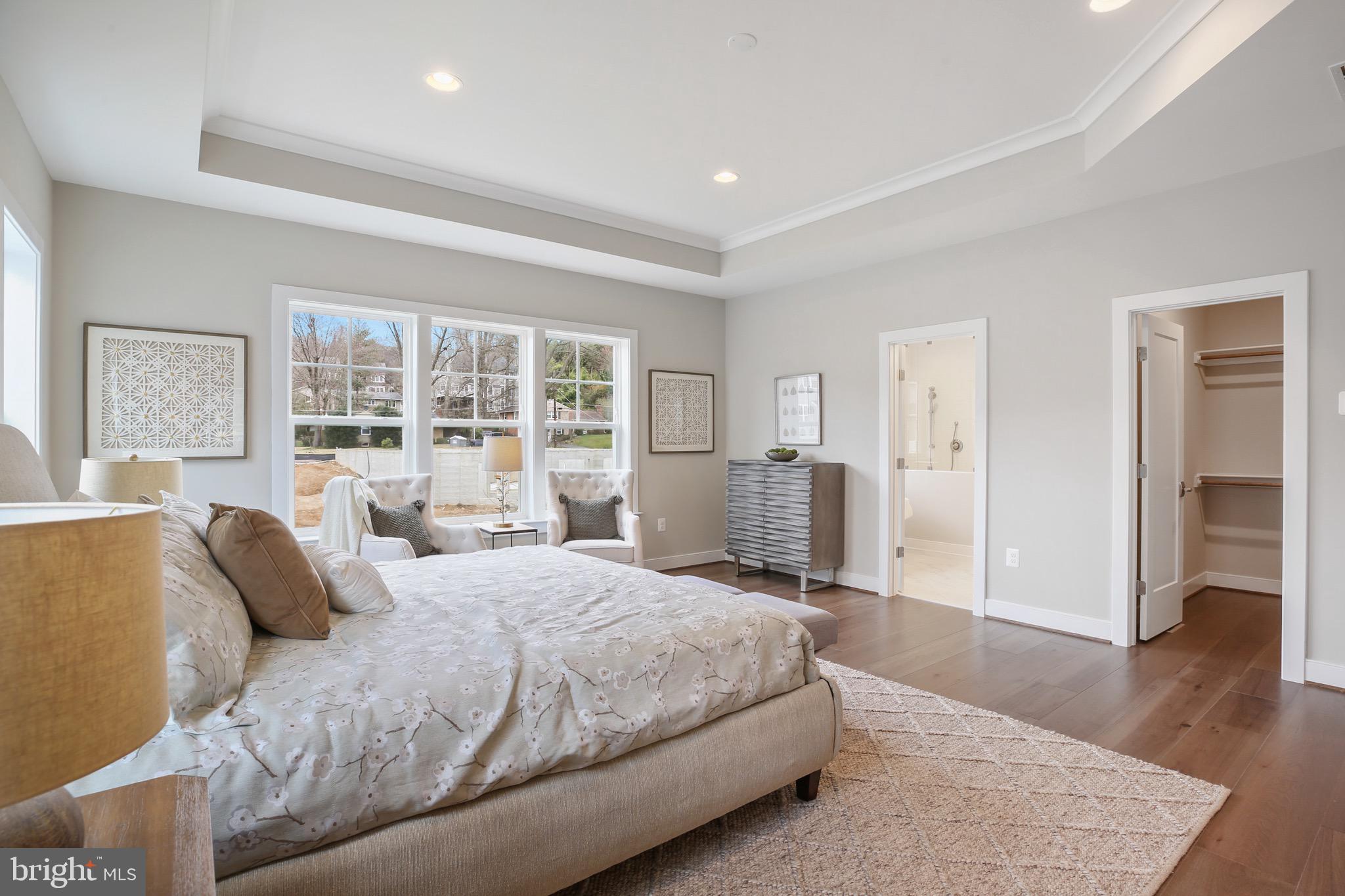 2423 Jackson Pkwy