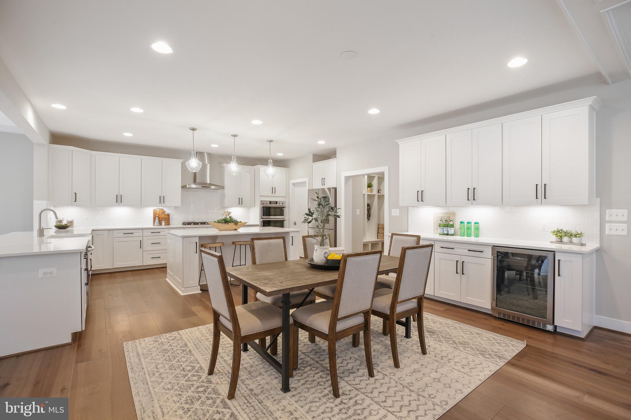 2423 Jackson Pkwy