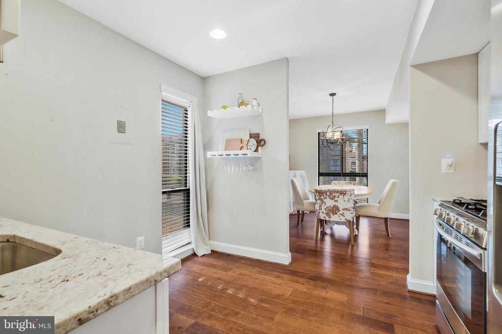 2014 Colts Neck Rd #8/11b