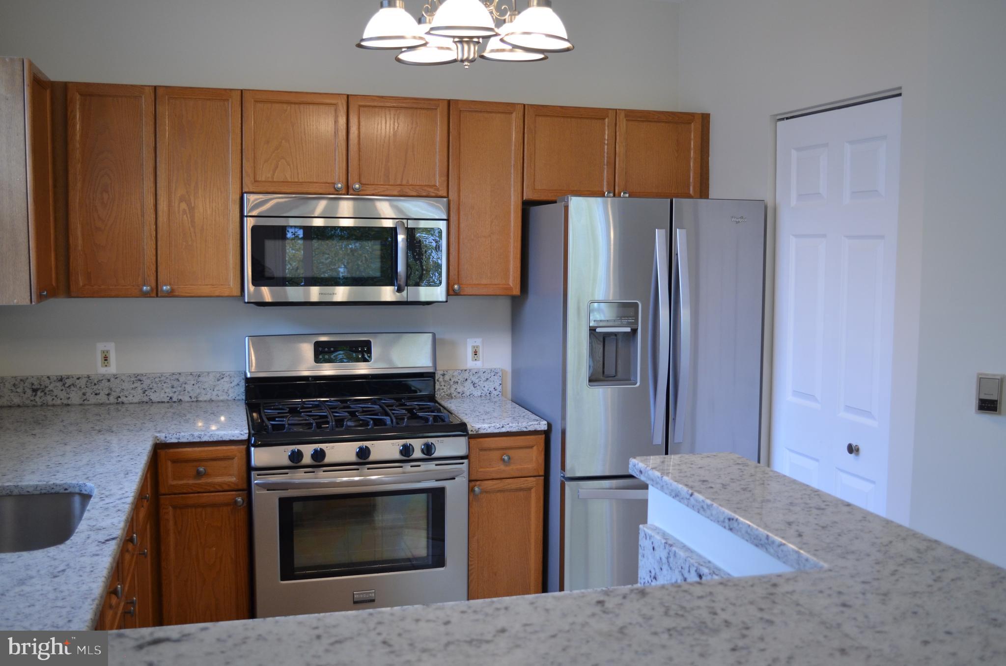 2108 HIGHCOURT LN #304