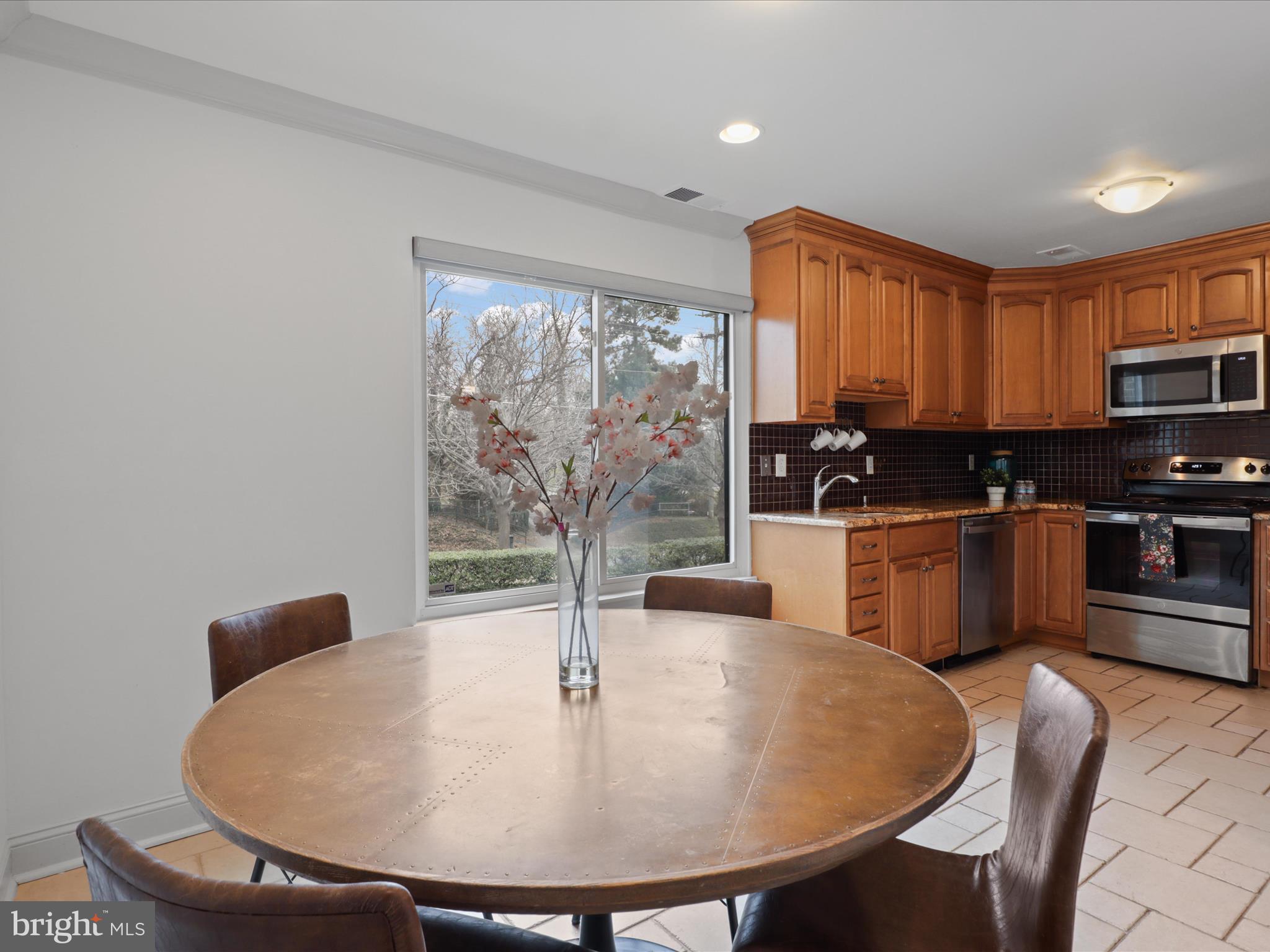 1751 WESTWIND WAY