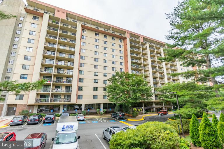 3800 Powell Ln #Ph1