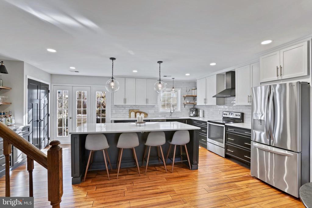 3923 Green Look Ct
