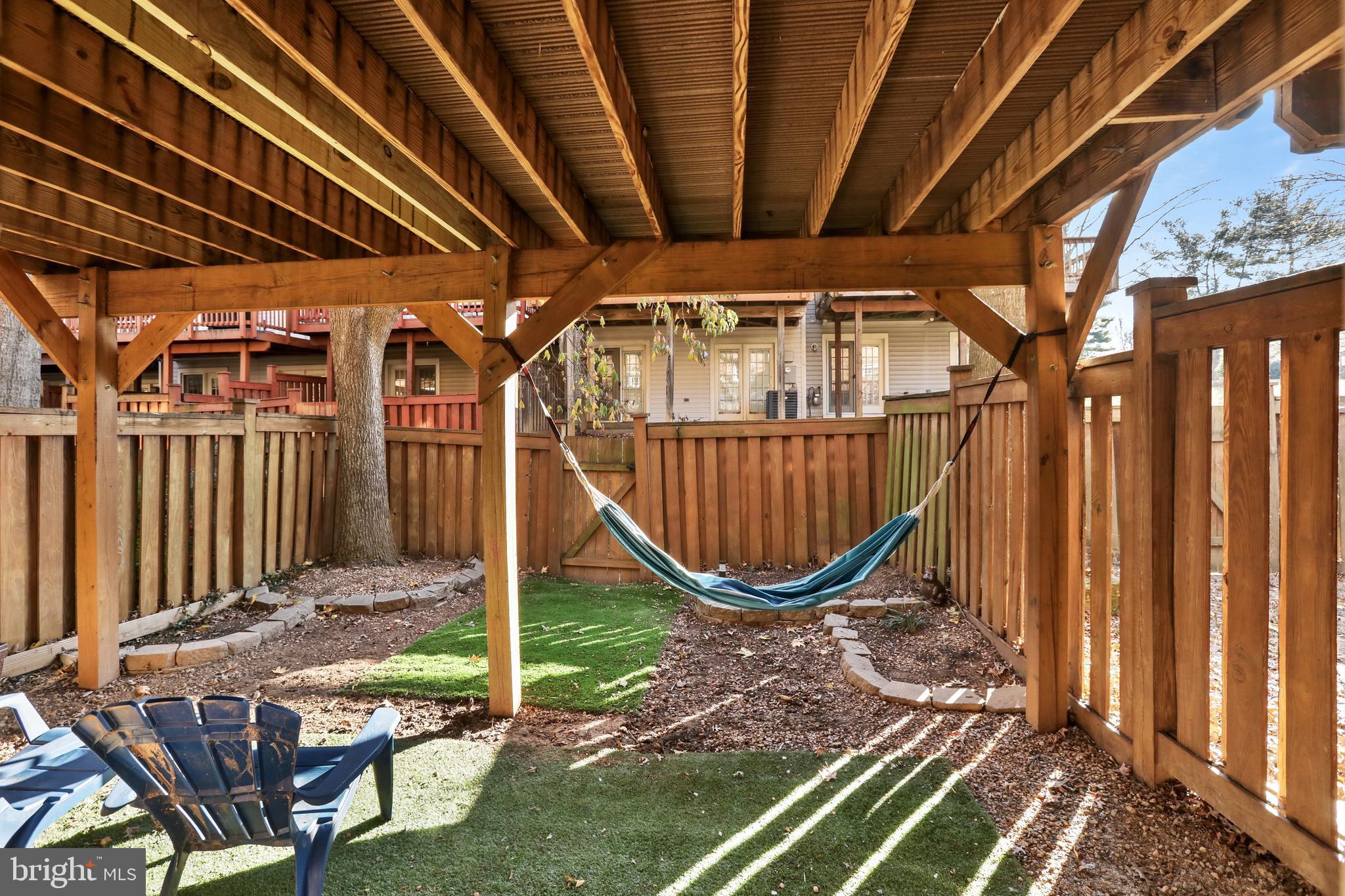 3923 Green Look Ct