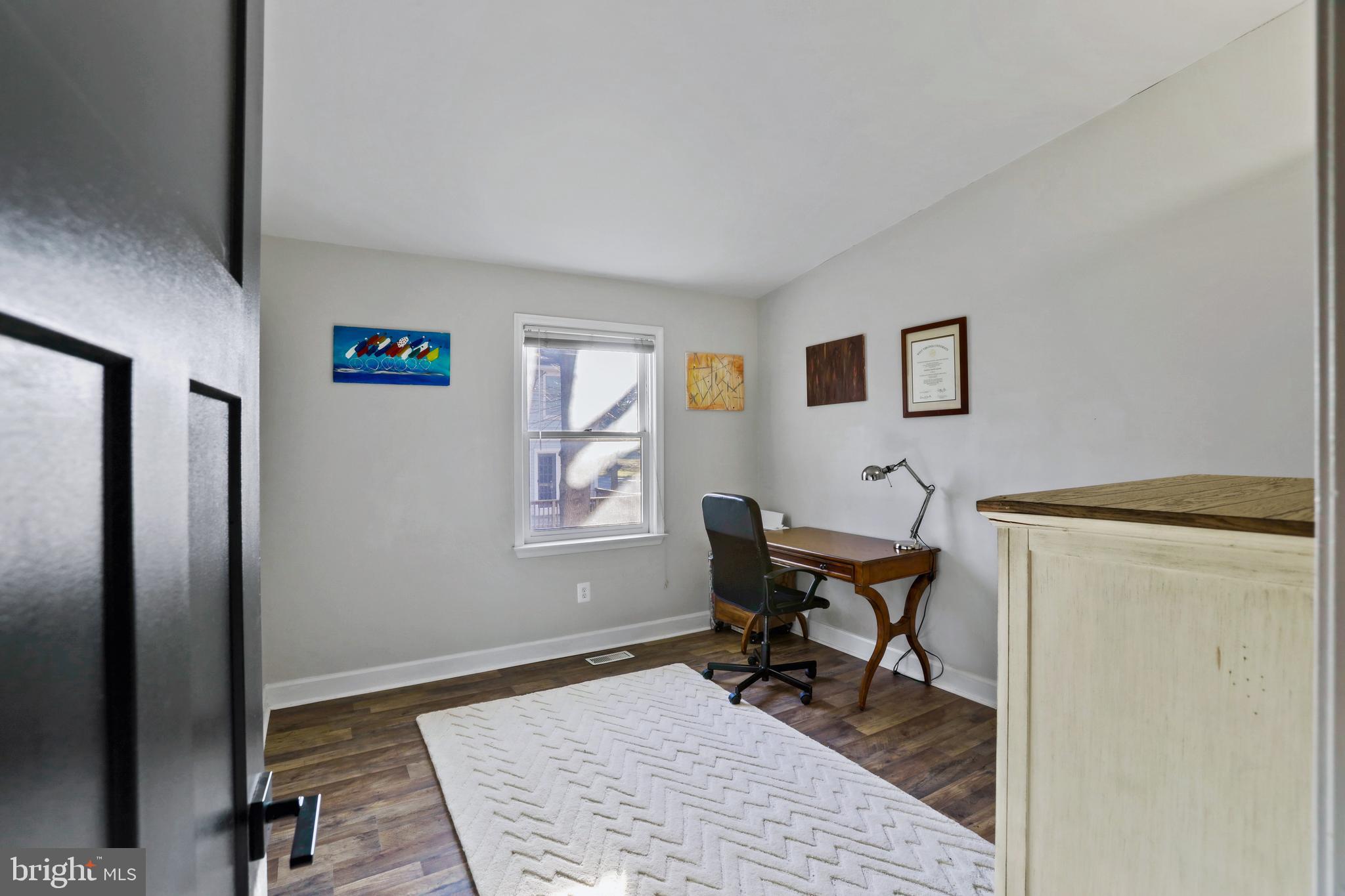 3923 Green Look Ct