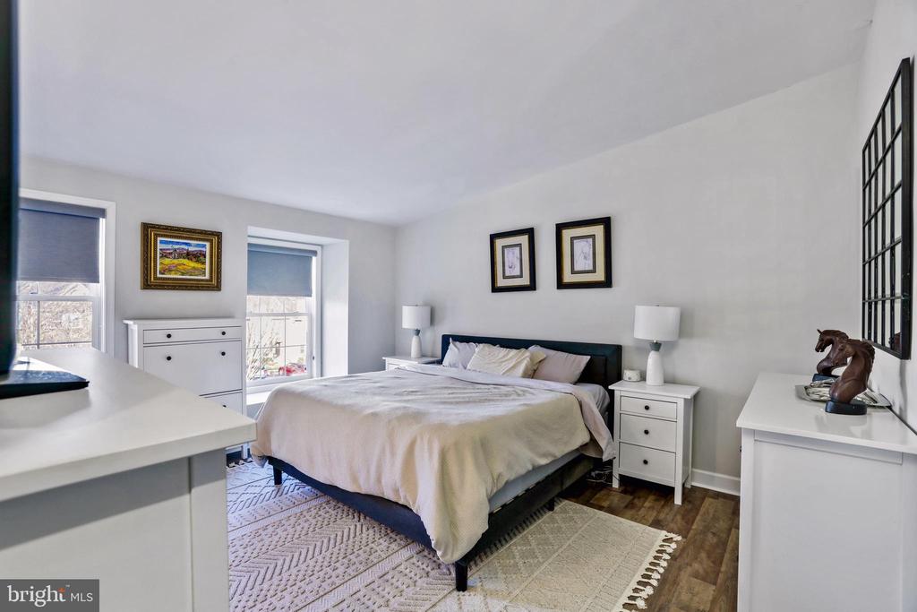 3923 Green Look Ct