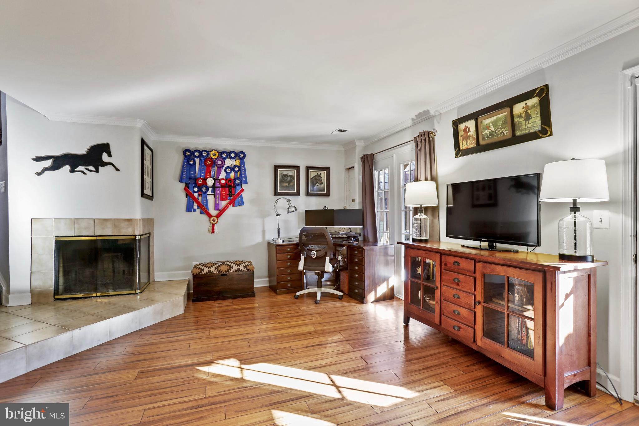 3923 Green Look Ct