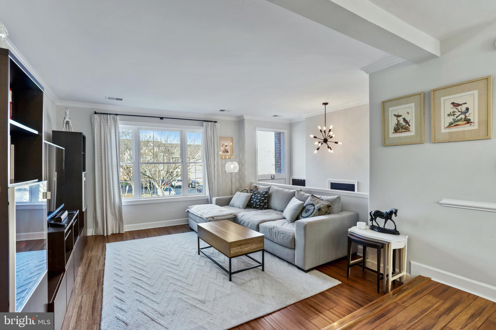 3923 Green Look Ct