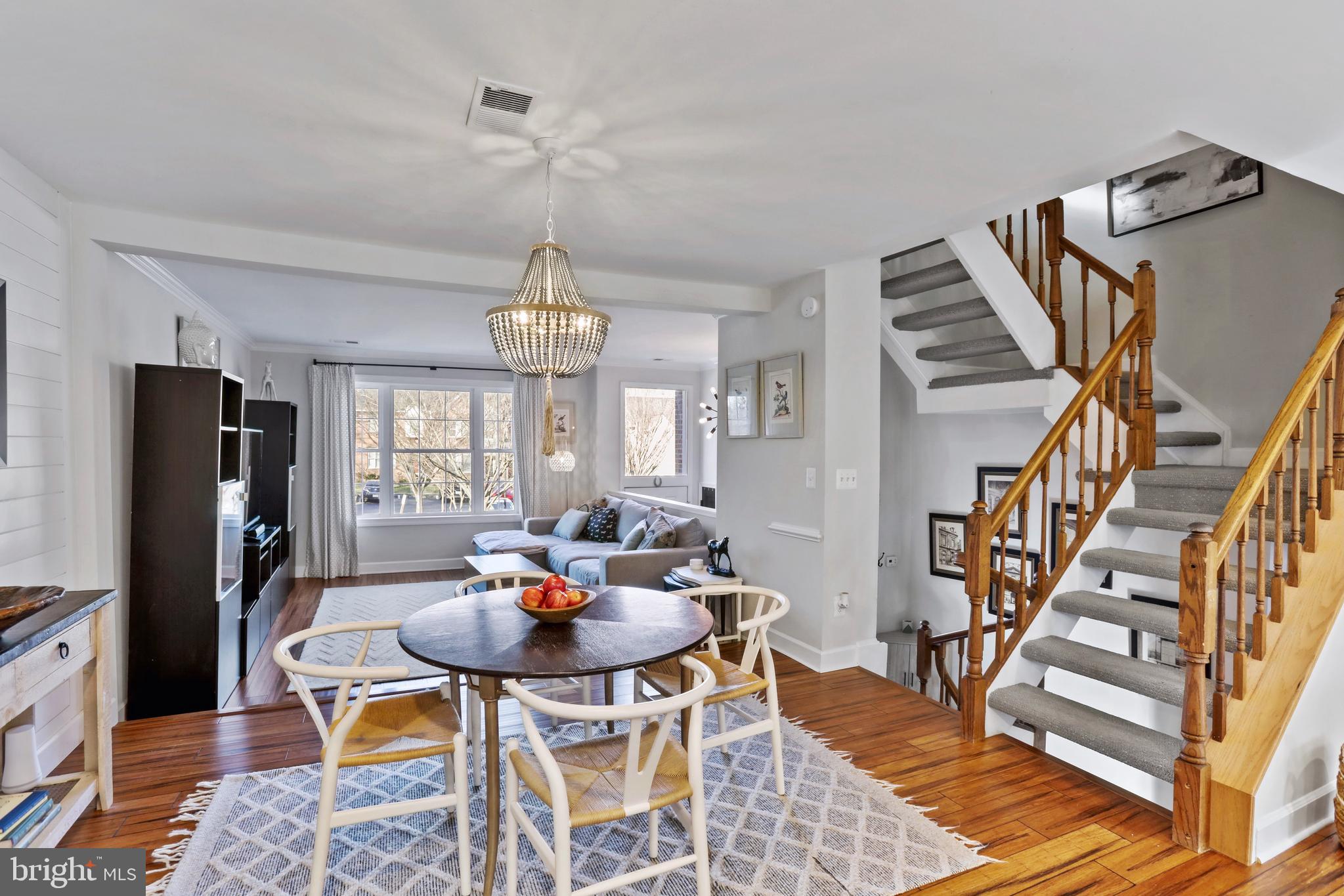 3923 Green Look Ct