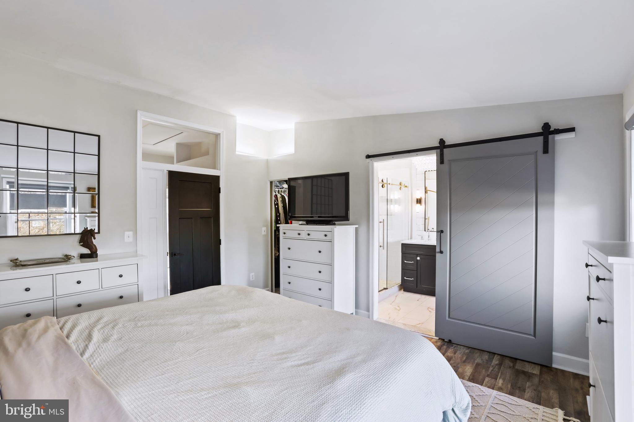 3923 Green Look Ct