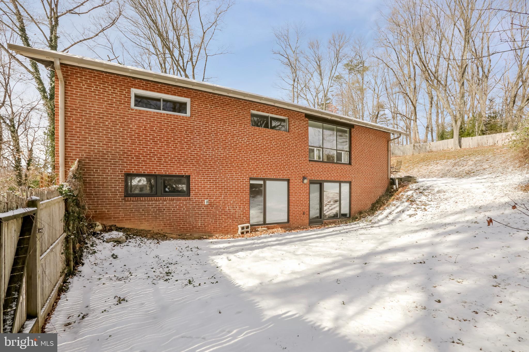 6904 Hickory Hill Rd