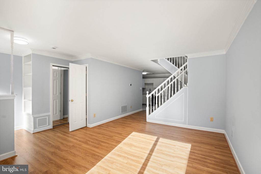 2266 Coppersmith Sq