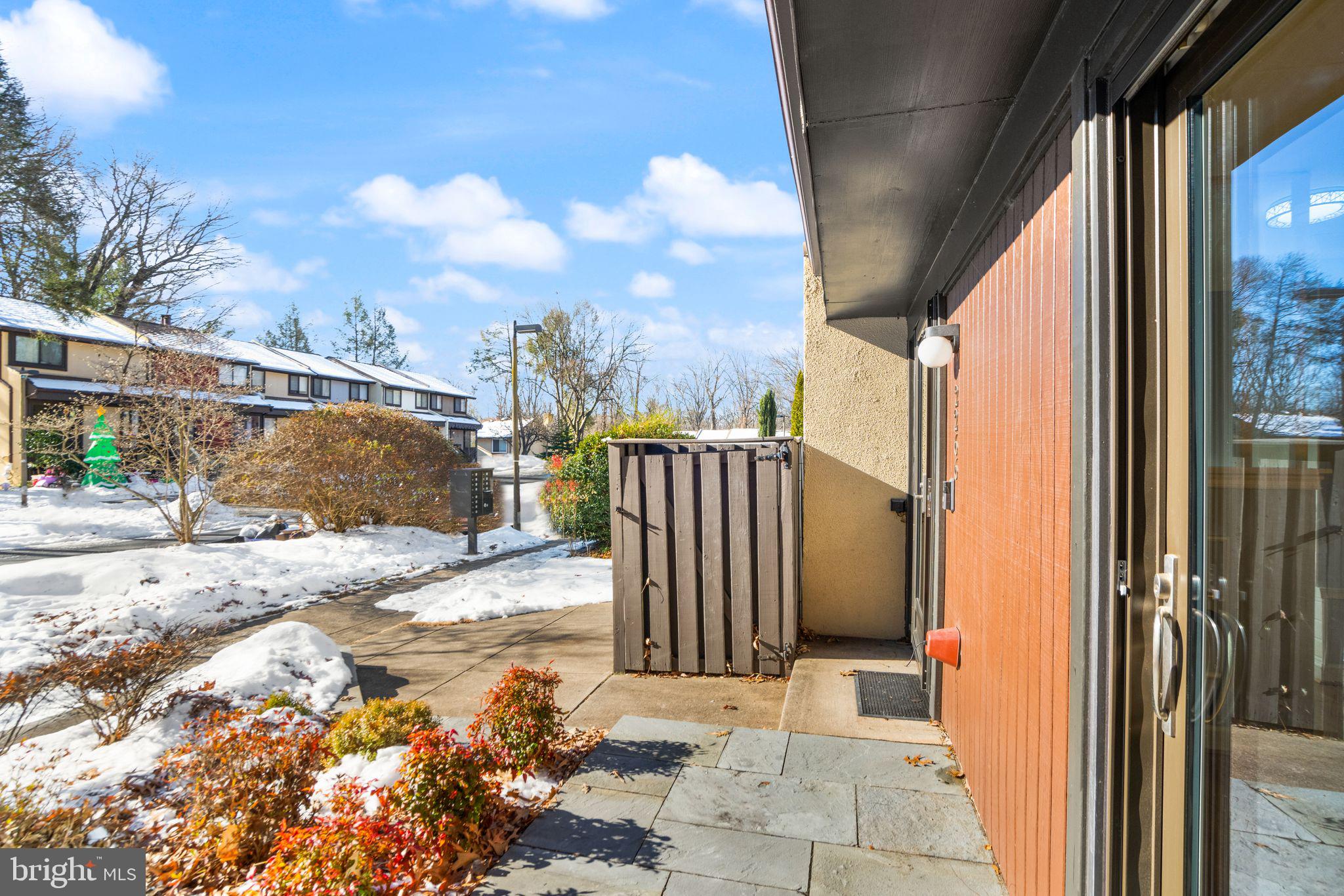2266 Coppersmith Sq
