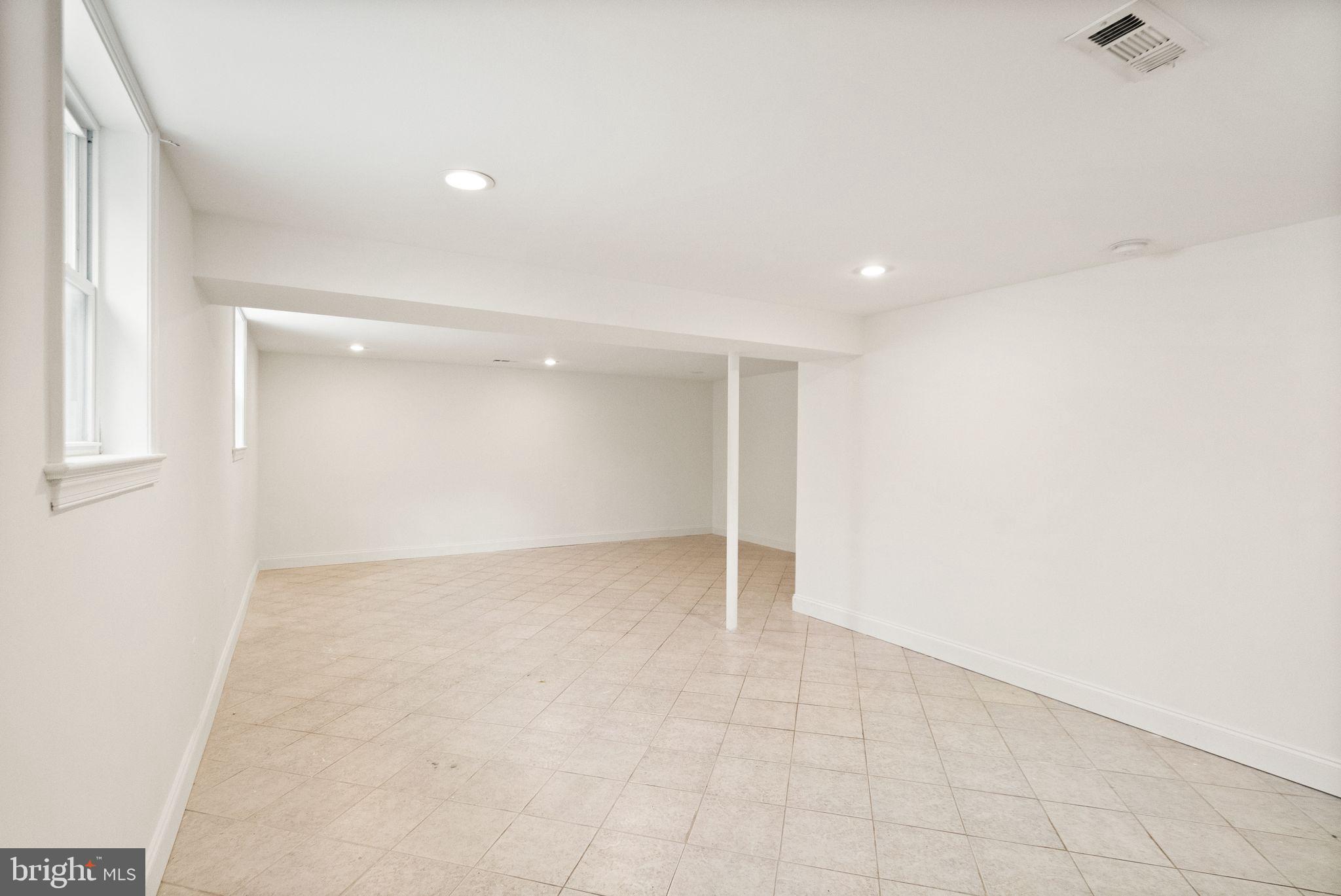 2280 Cocquina Dr