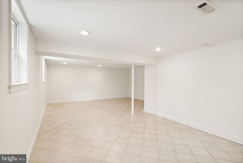 2280 Cocquina Dr