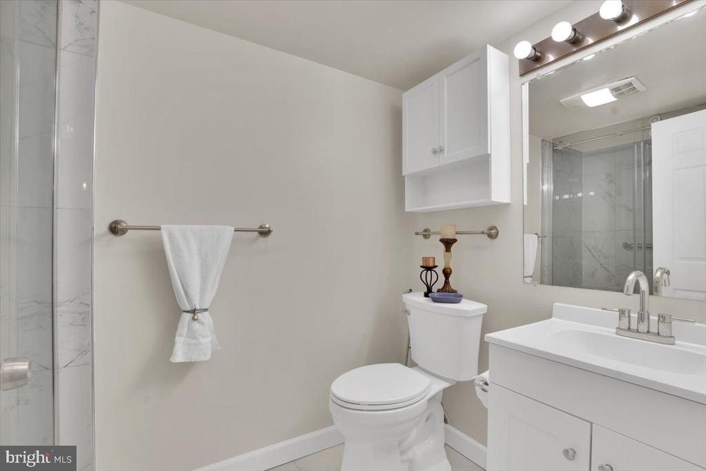 5838 Orchard Hill Ct