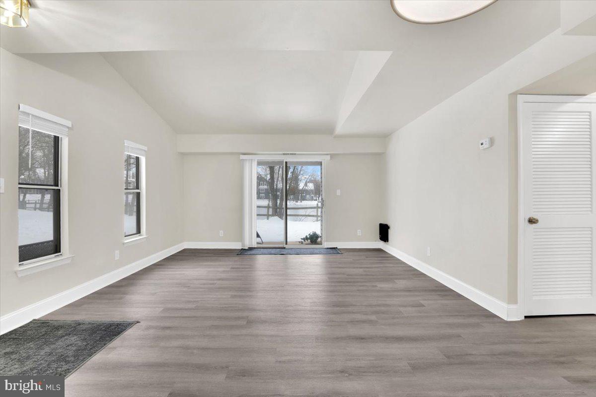 5838 Orchard Hill Ct