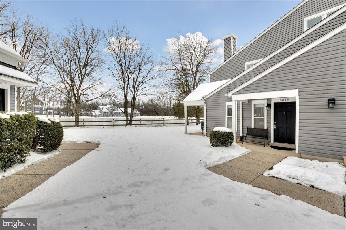 5838 Orchard Hill Ct