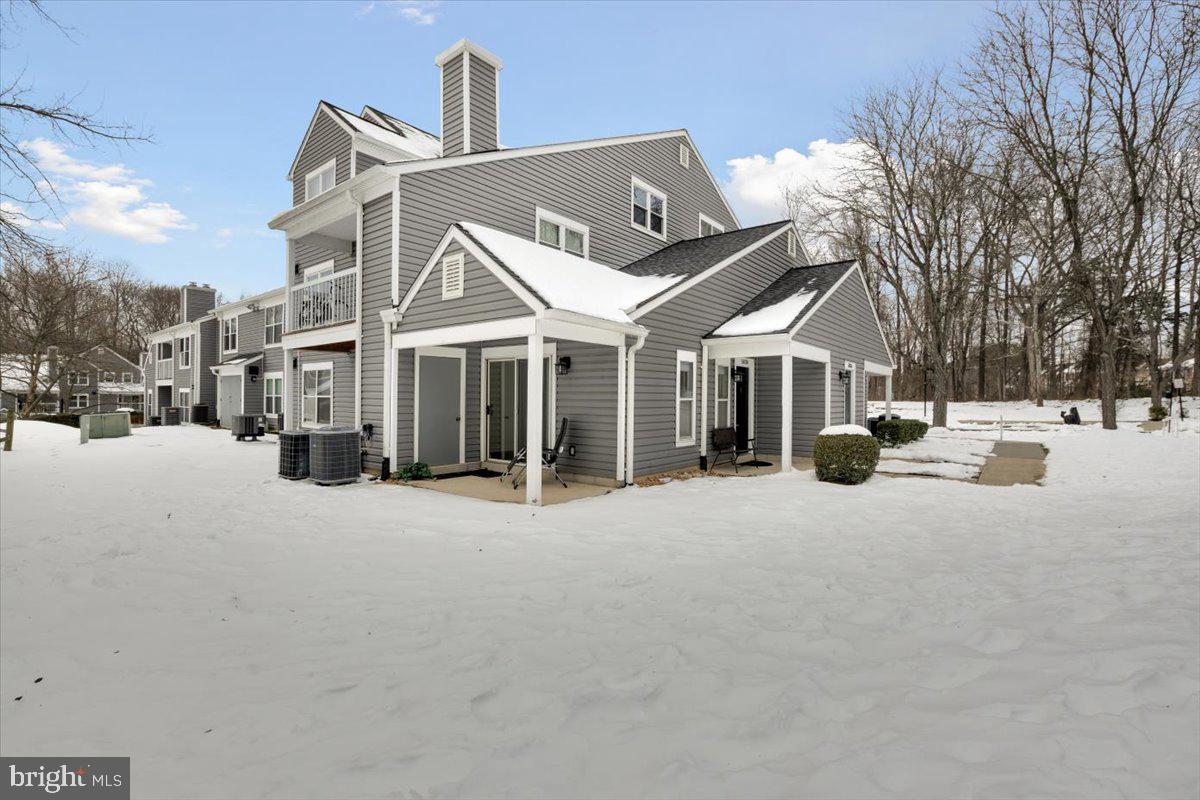 5838 Orchard Hill Ct