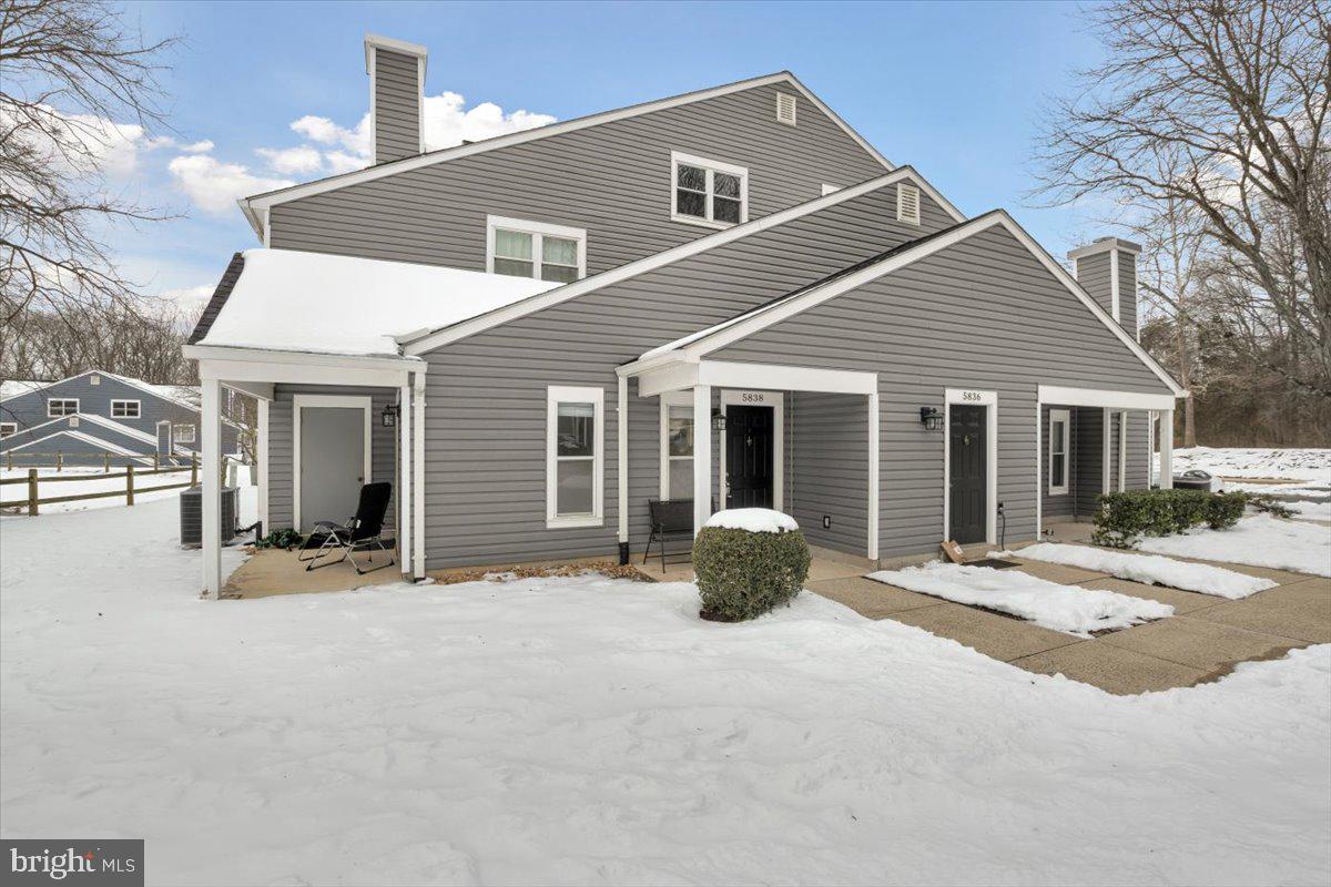5838 Orchard Hill Ct