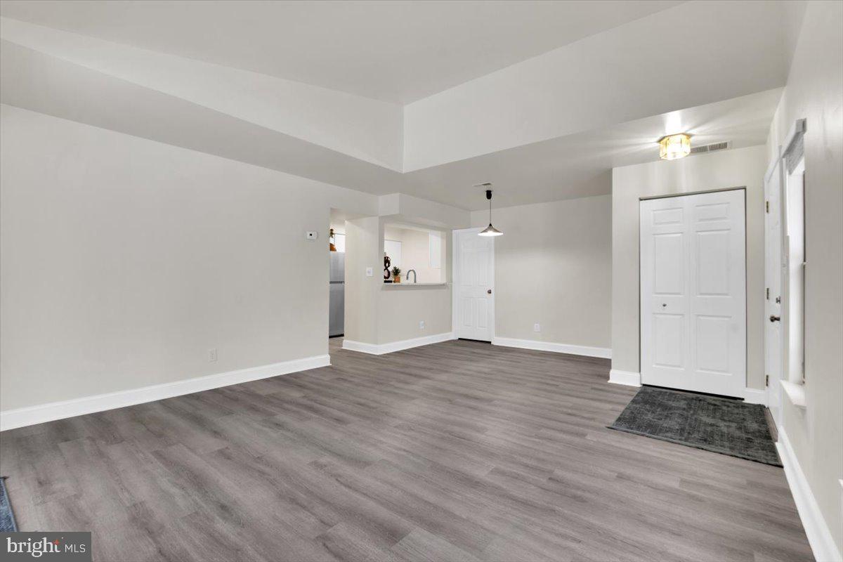 5838 Orchard Hill Ct