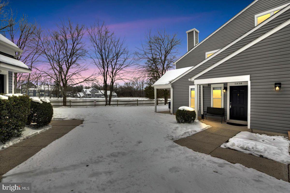 5838 Orchard Hill Ct