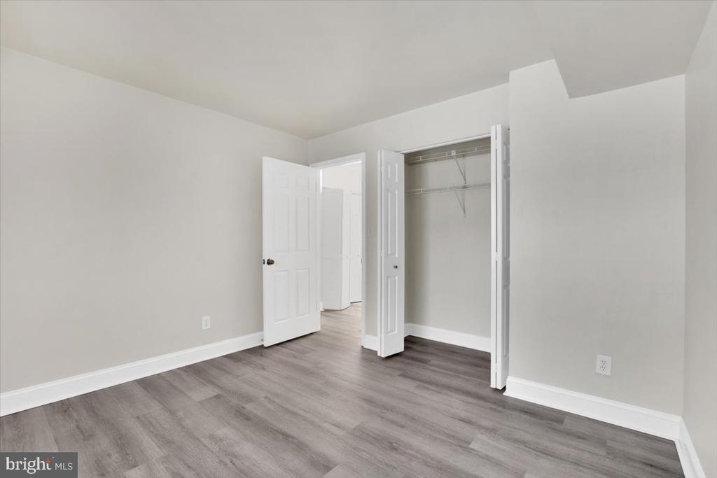 5838 Orchard Hill Ct