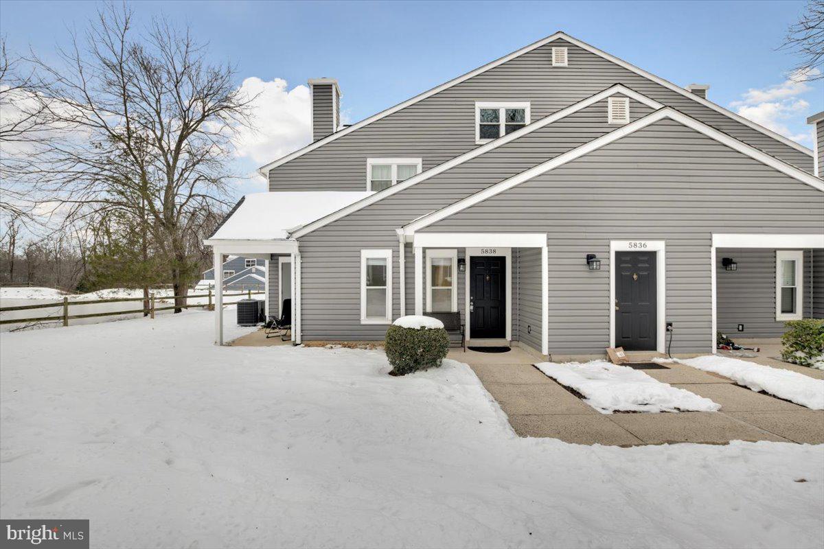 5838 Orchard Hill Ct