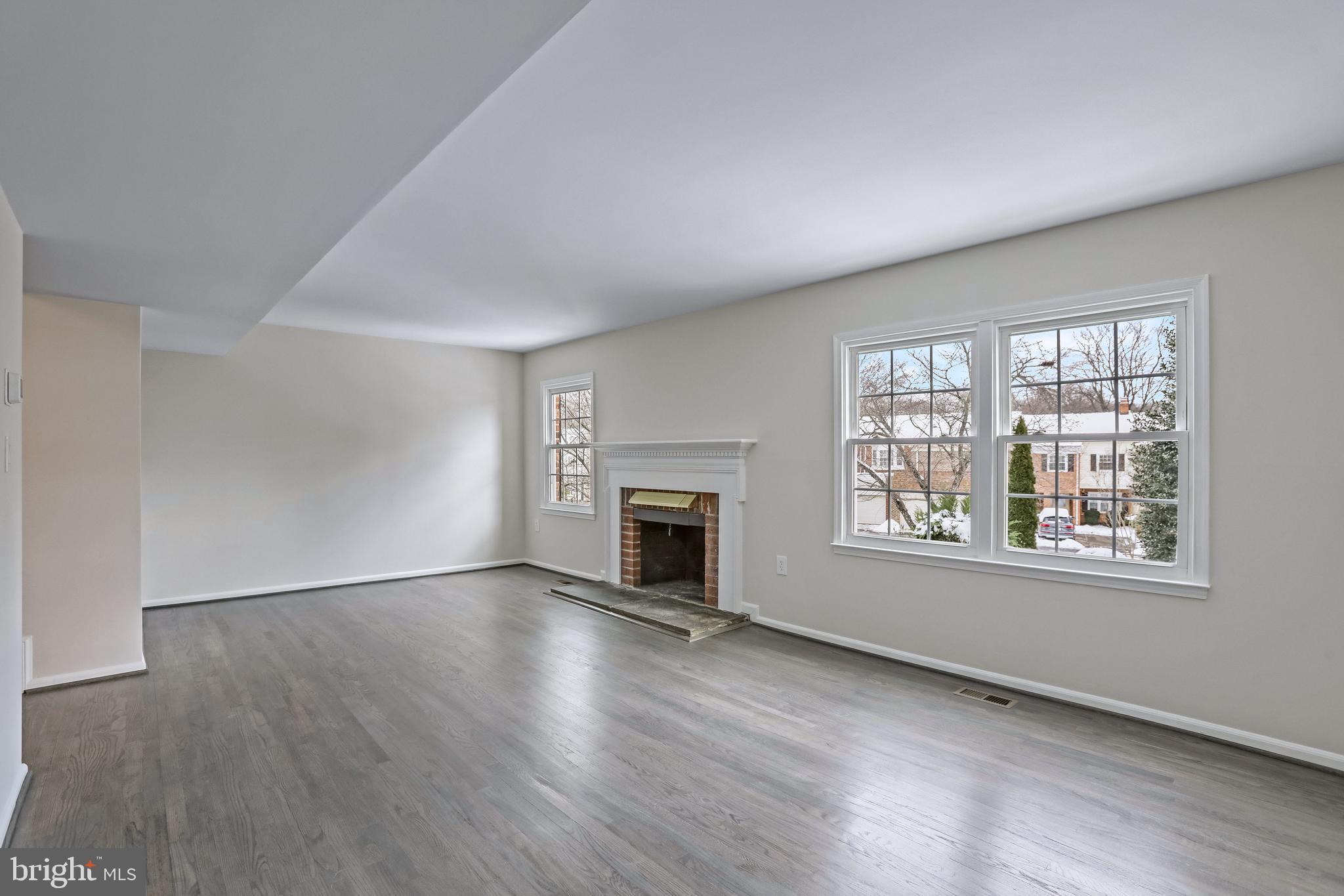 1109 Moorefield Hill Ct SW