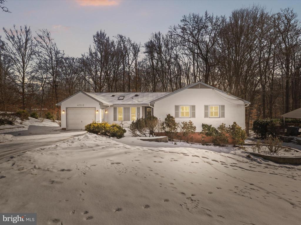 4816 Springbrook Dr