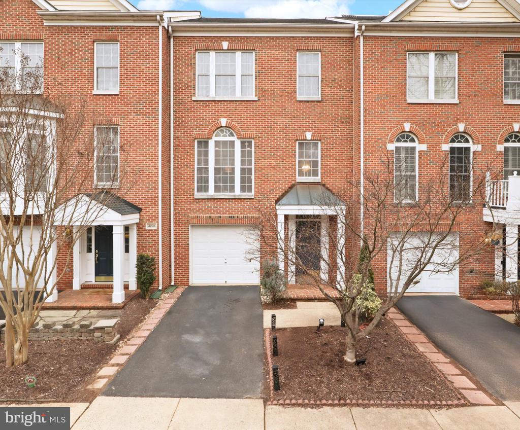 4295 Park Green Ct