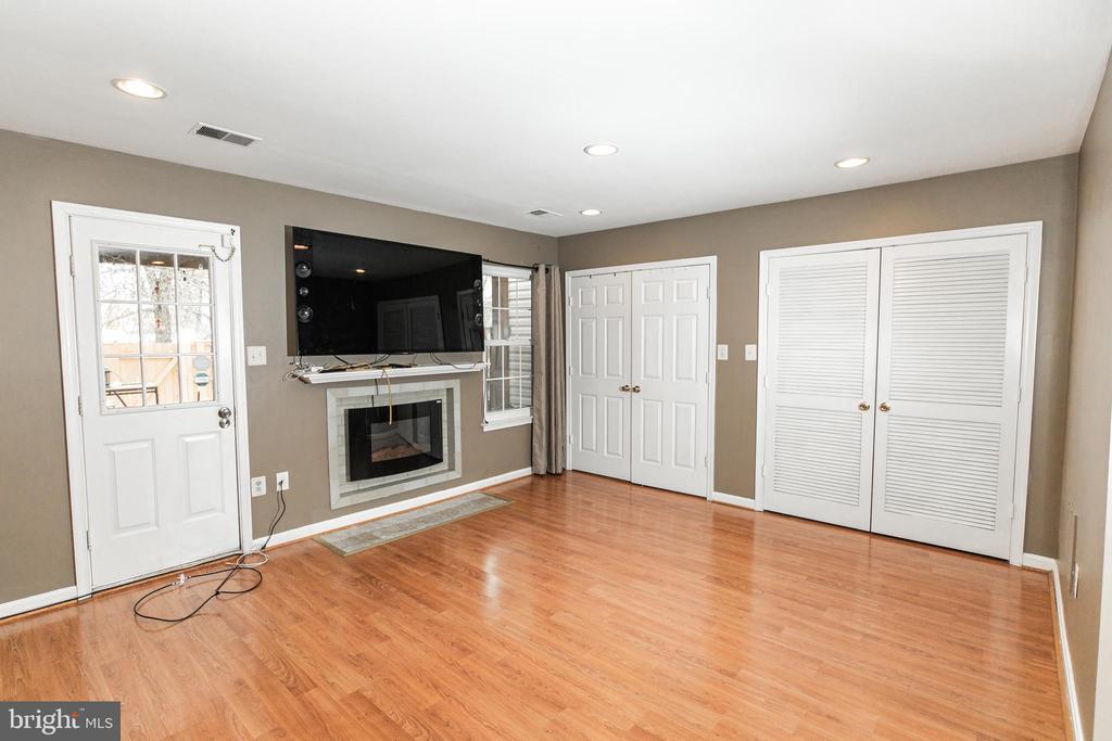 6023 Callaway Ct